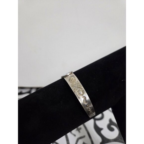 Vtg Niagara Falls Souvenir Cuff Bracelet Hand Stamped Enamel Badge Native Style - Picture 3 of 13